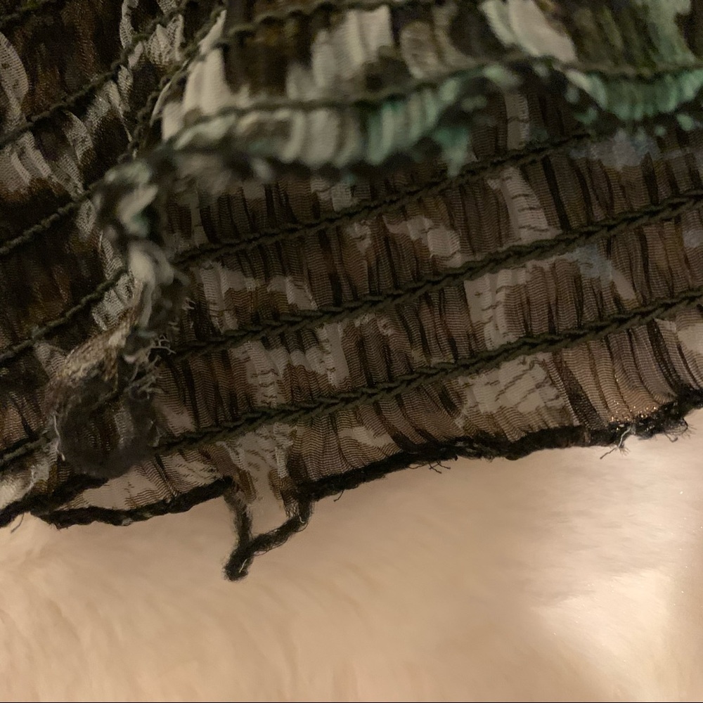 Halterneck Ruffle Top - Picture 11 of 16